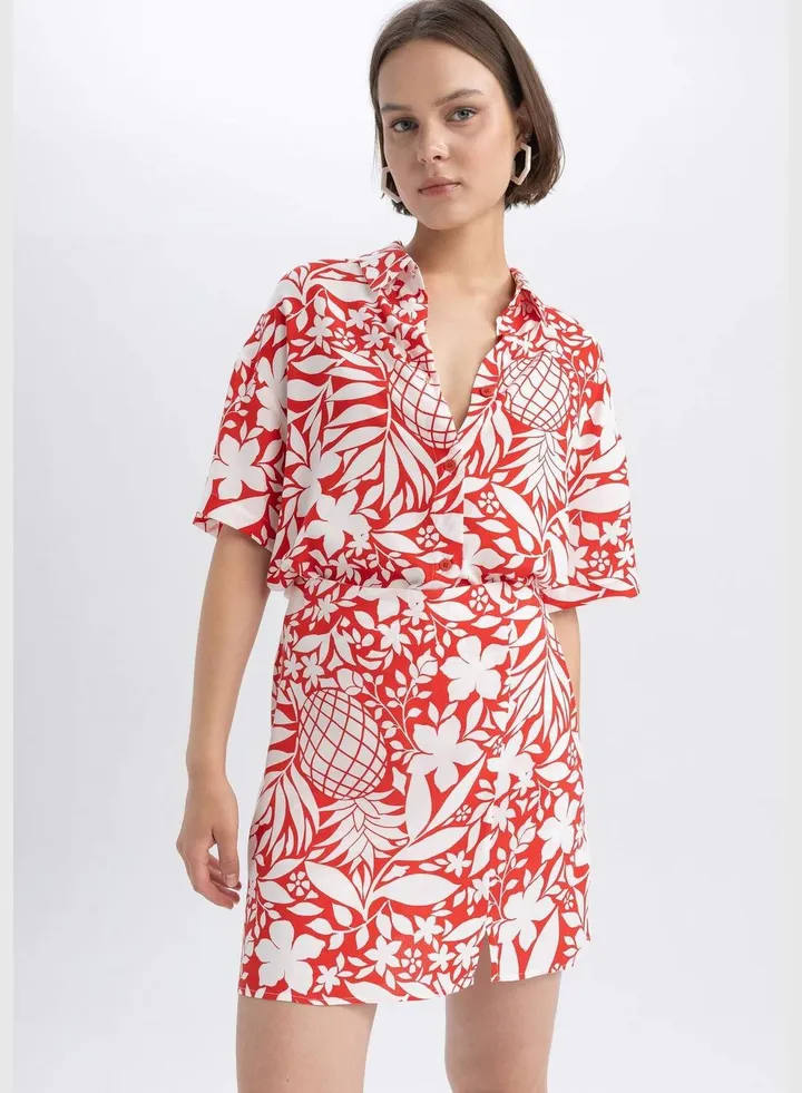 Woman Oversize Fit Shirt Neck Woven Short Sleeve Shirt