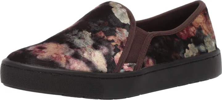 Easy Street Women's Plaza Sneaker