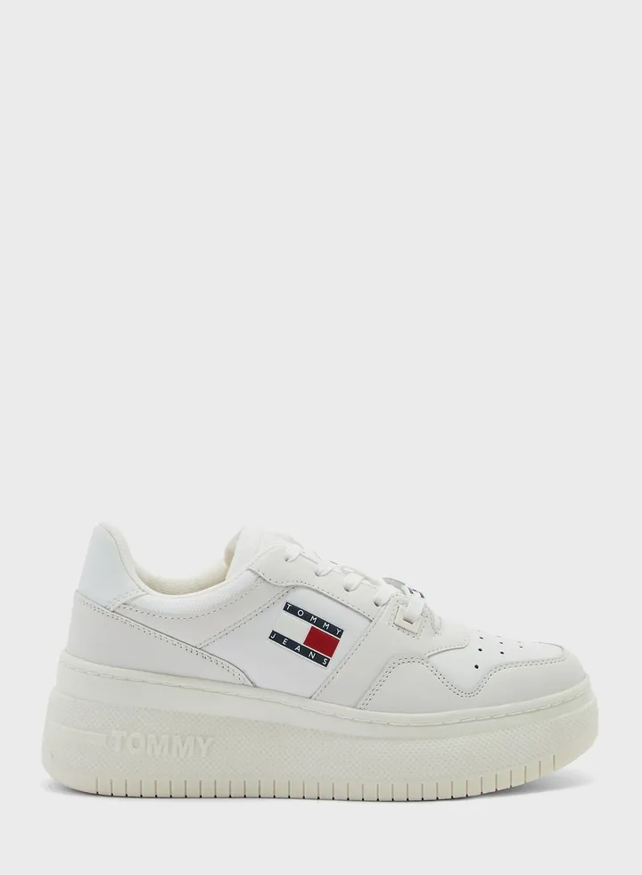 Retro Flatform Sneakers