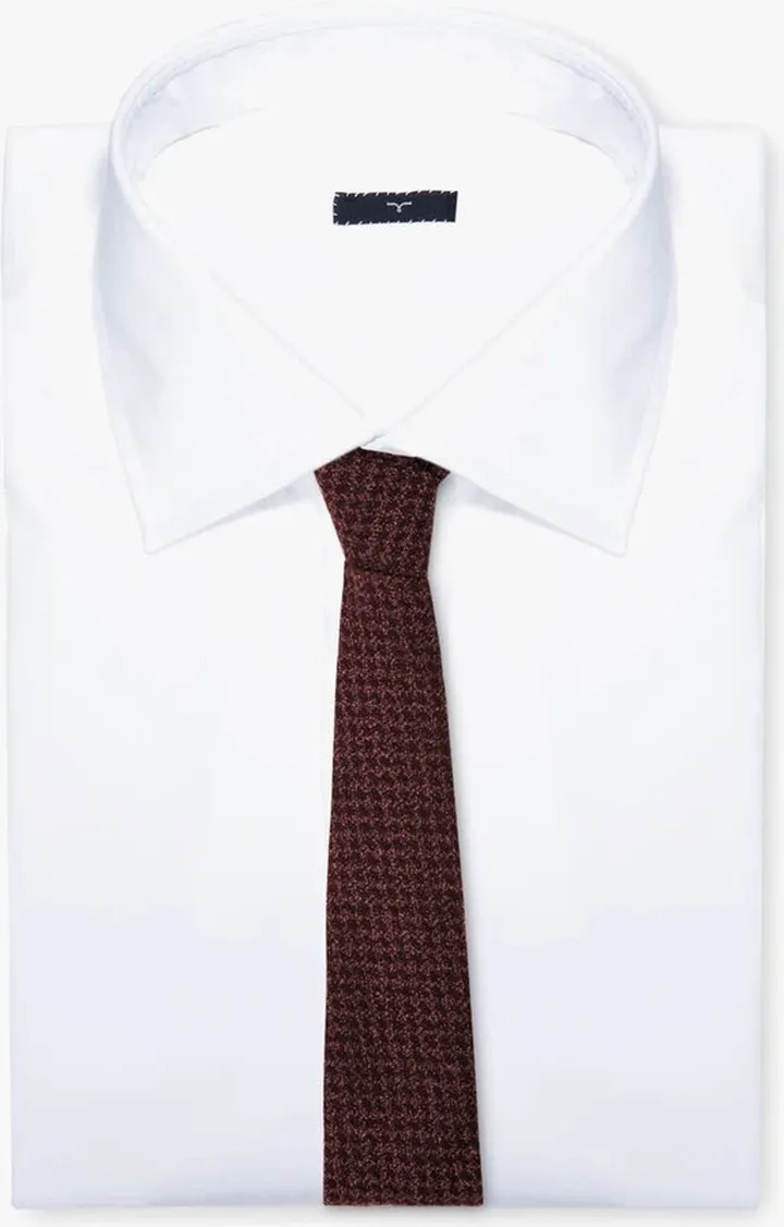Silk tie