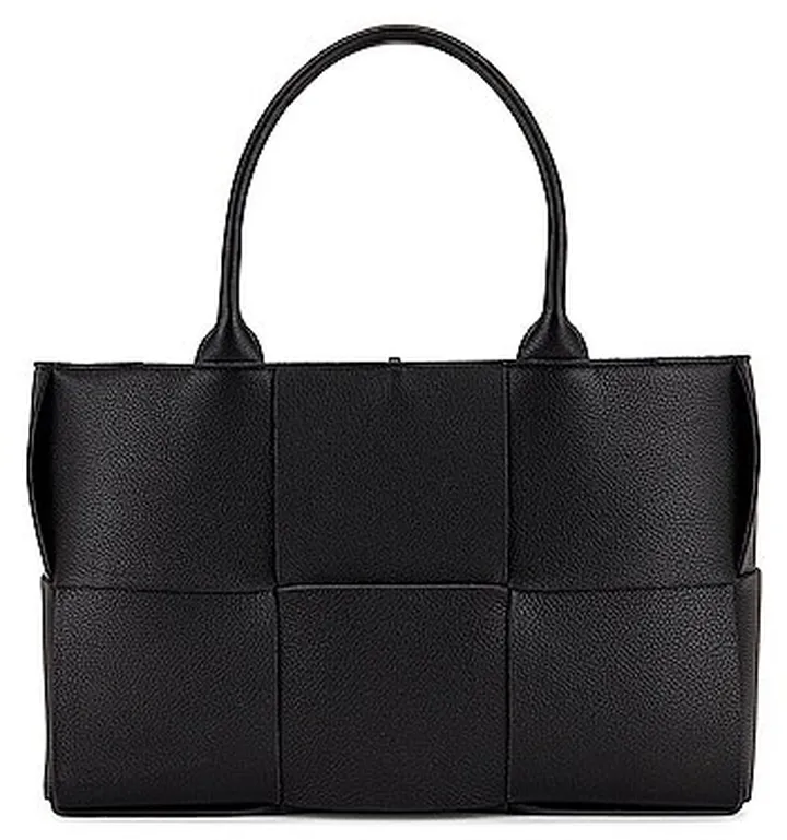 Bottega Veneta Small Arco Tote Bag in Black
