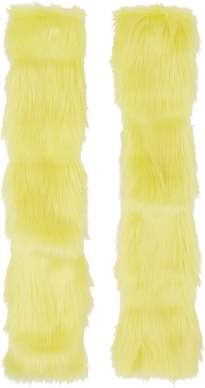 Paula Canovas Del Vas Yellow Yeti Arm Warmers