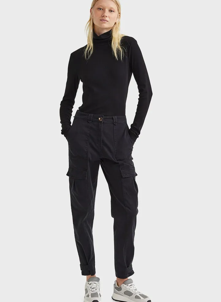 Turtle Neck Knitted Top