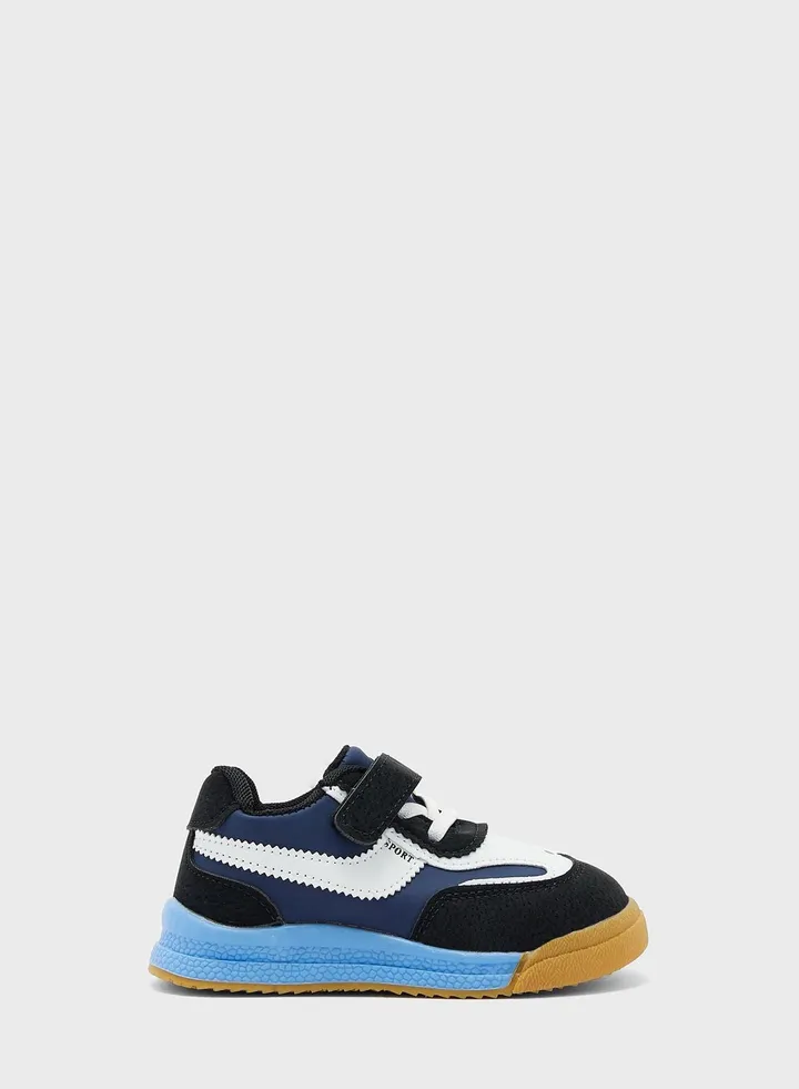 Kids Velcro Sneaker