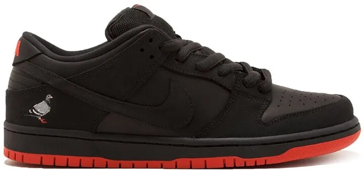 SB Dunk Low TRD QS "Black Pigeon" sneakers