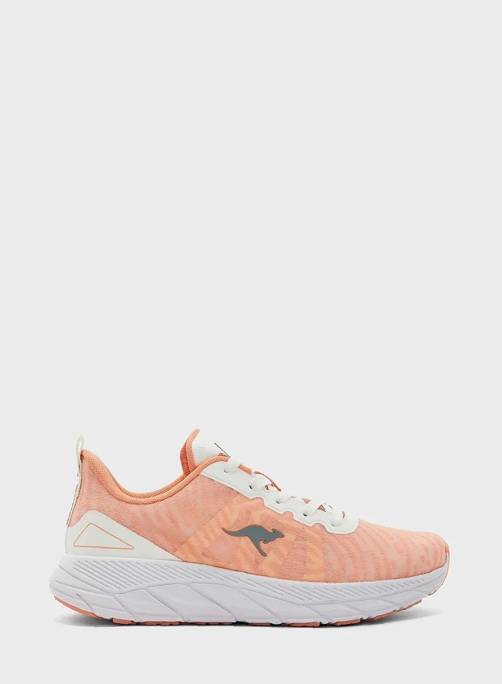 Women's Sports Shoes