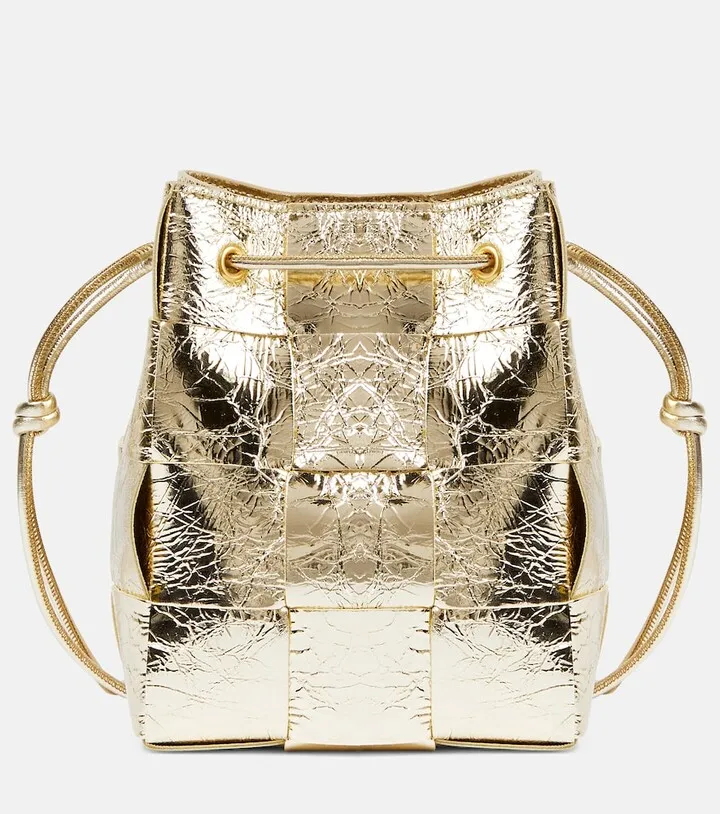Cassette Small leather bucket-bag