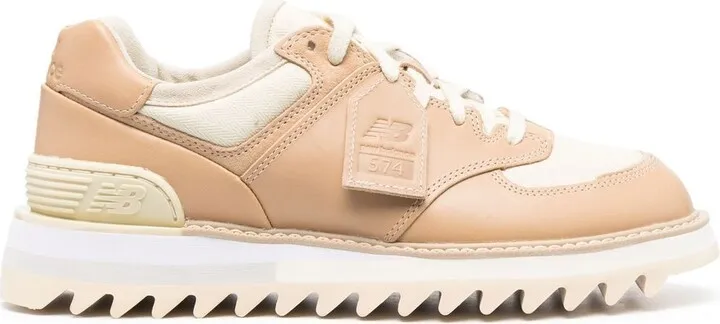 Logo-Patch Low-Top Sneakers