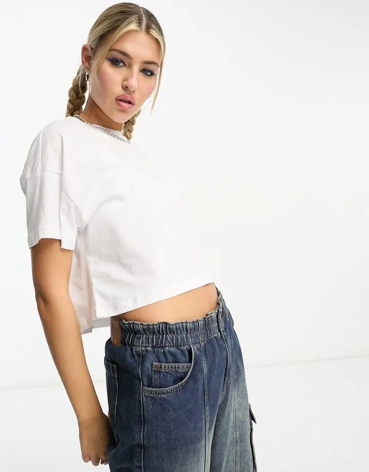 Noisy May cropped T-shirt in white