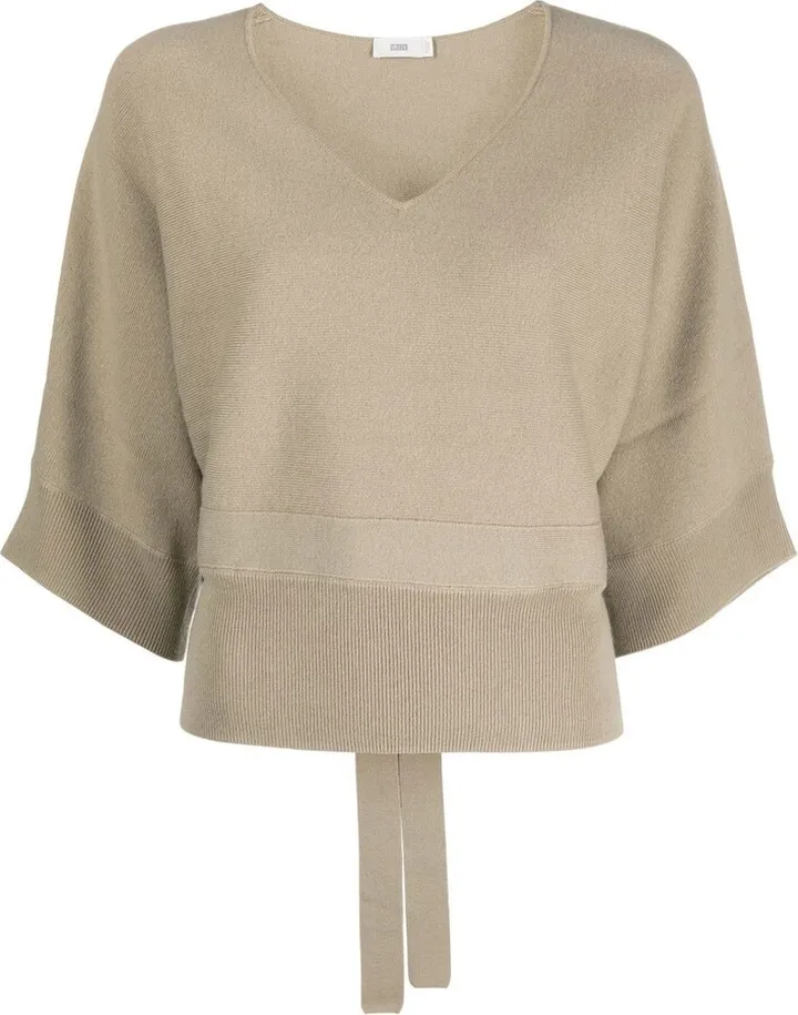 short-sleeved V-neck jumper