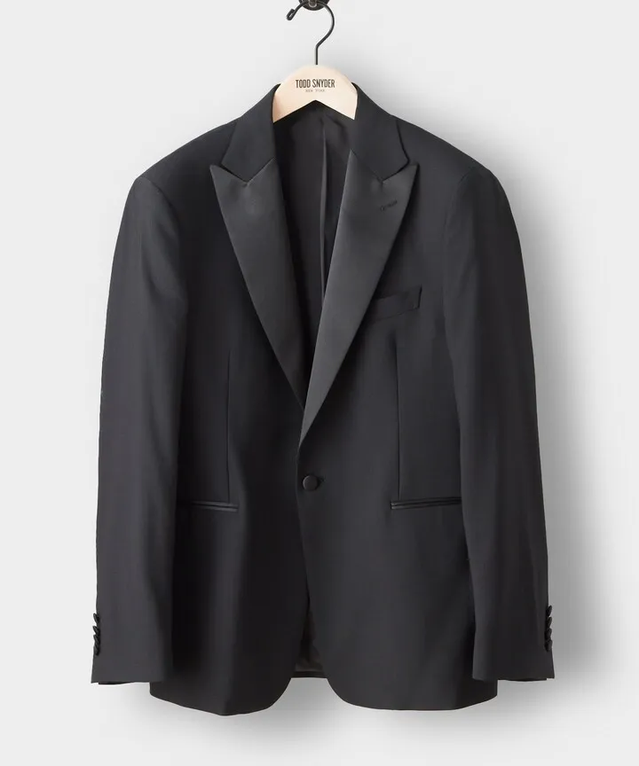 Made in Italy Peak Lapel Tuxedo Jacket in Black
