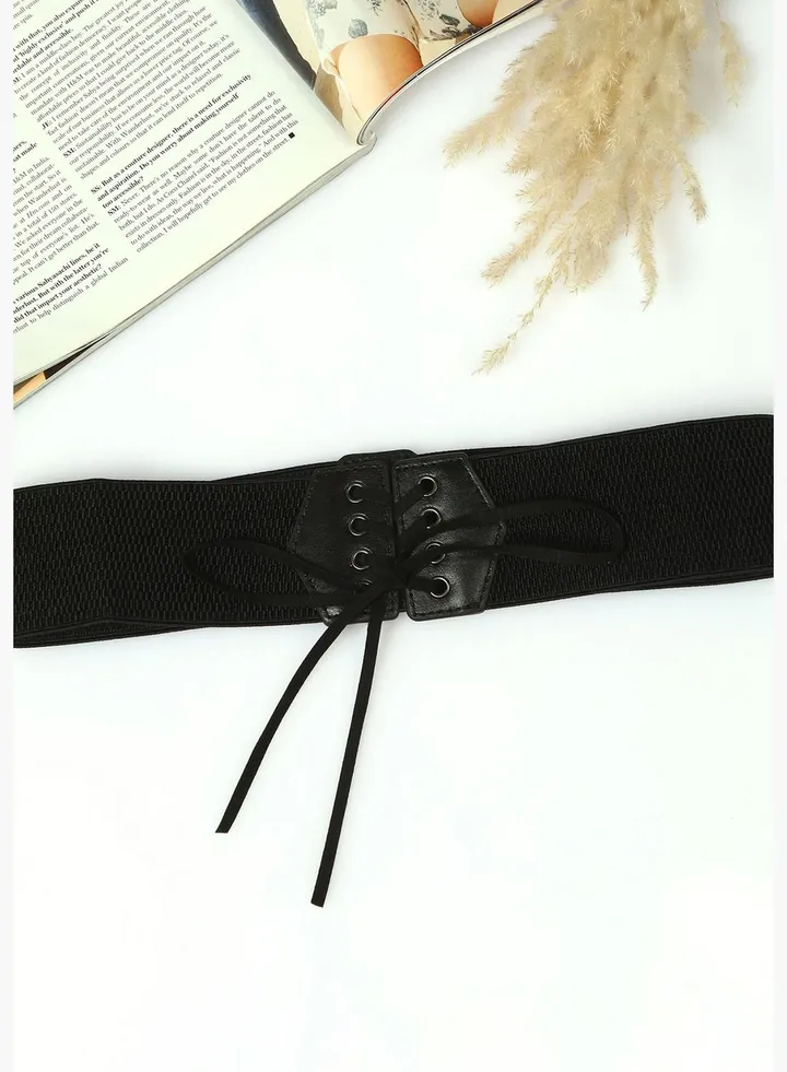 Casual Belt with Buckle Detail