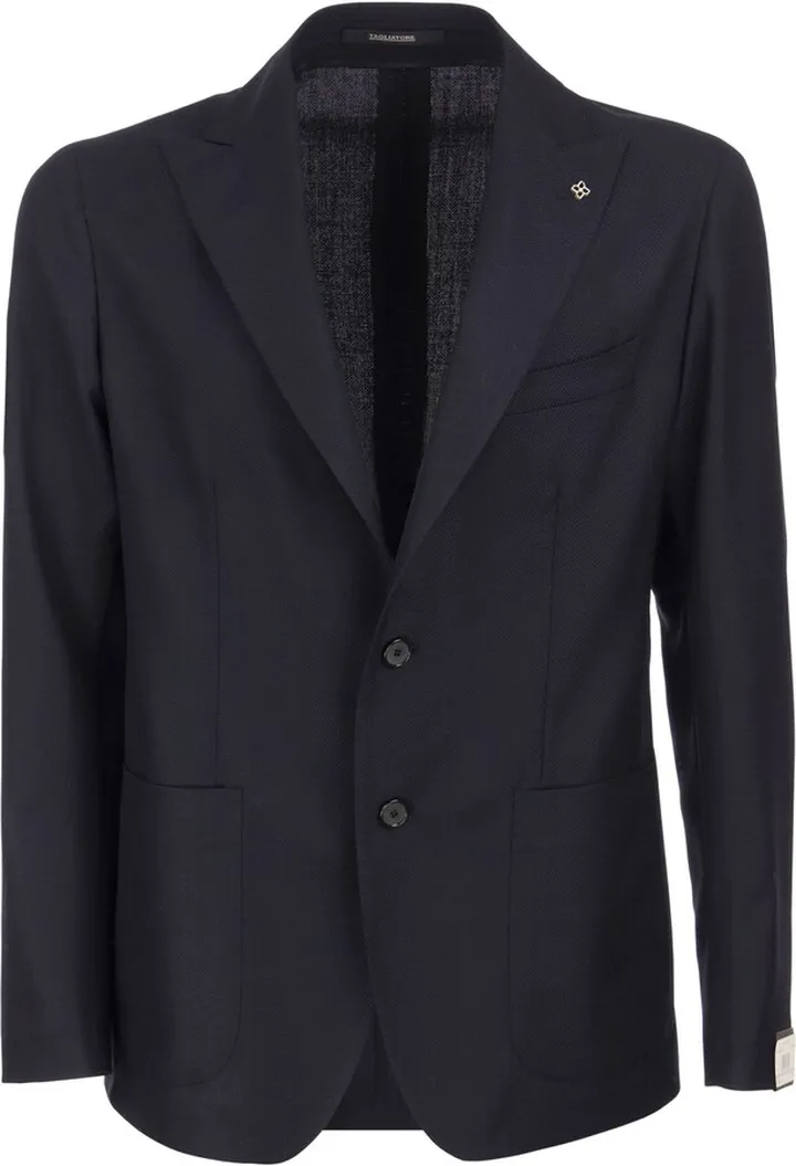 Let yourself be charmed by the new men's jacket from the Tagliatore collection. The fine wool fabric and the slim fit can be combined with chino trousers or with jeans to play down the look. A refined and versatile garment.