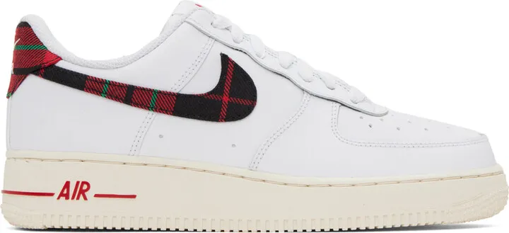 Nike White Air Force 1 '07 Sneakers