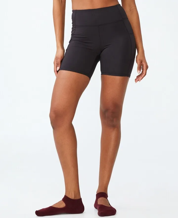 Cotton On Body Women's Ultra Soft Booty Lift Pocket Bike Shorts