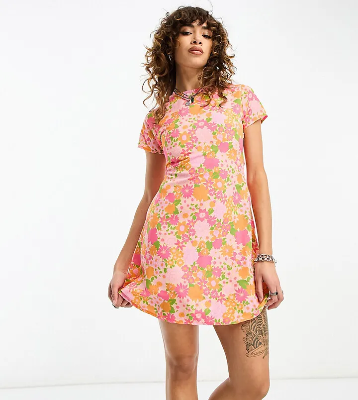 Reclaimed Vintage Inspired tea dress in 70s floral