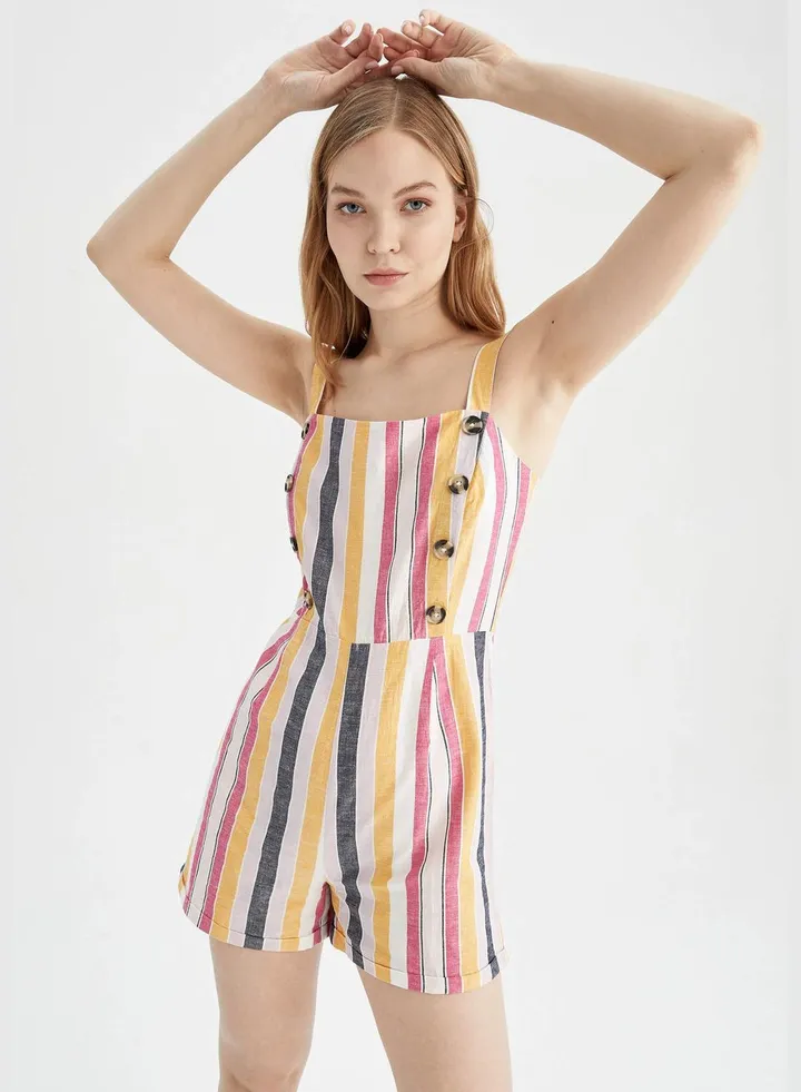 Woman Square Neck Strappy Jump Suit