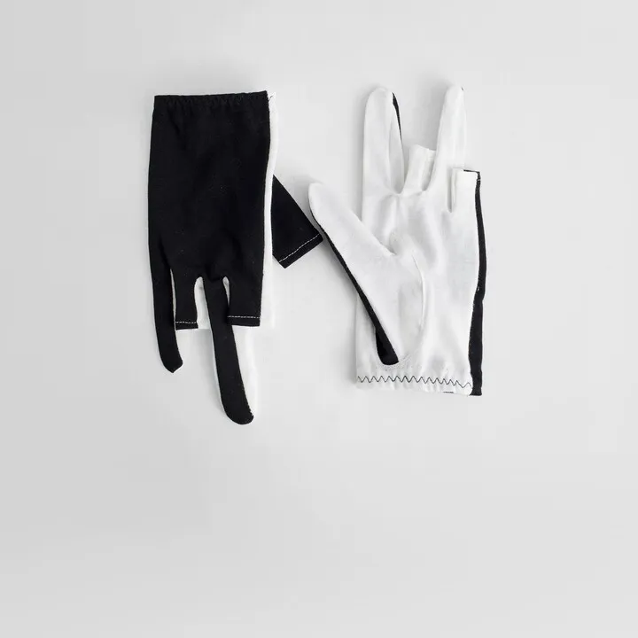 Yohji Yamamoto Woman Black&white Gloves