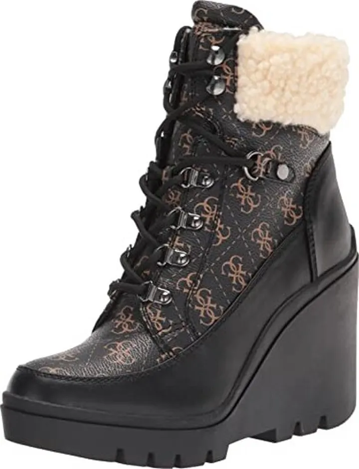 GUESS Women's TAANYA2 Fashion Boot