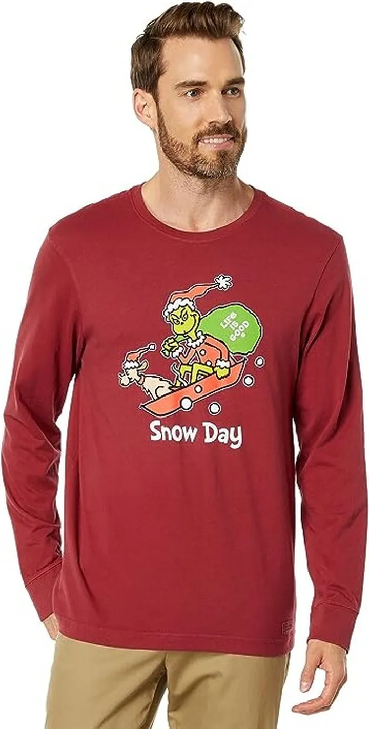 Life is Good Grinch and Max Snow Day Long Sleeve Crusher Tee (Cranberry Red) Men's Clothing