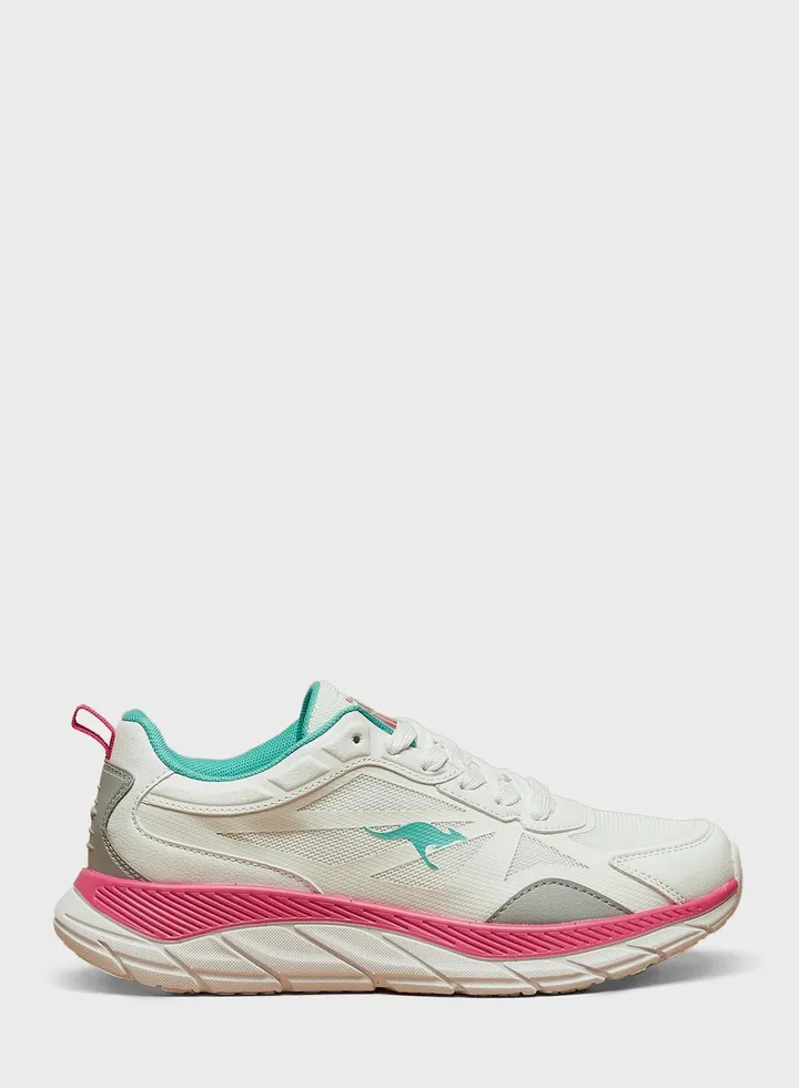 Women's Sports Shoes