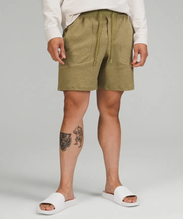 At Ease Shorts 7"