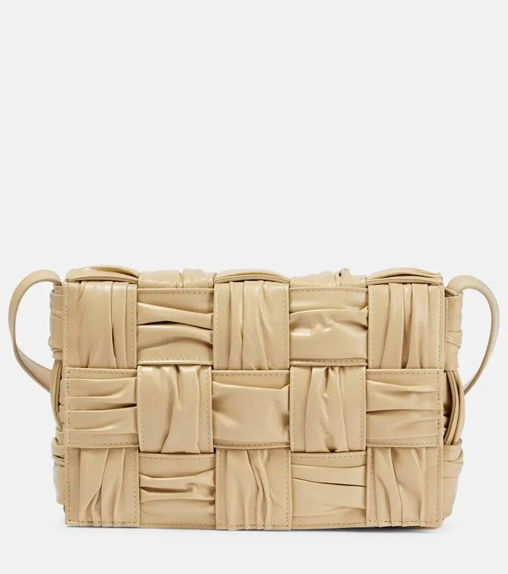 Plisse Cassette leather shoulder bag