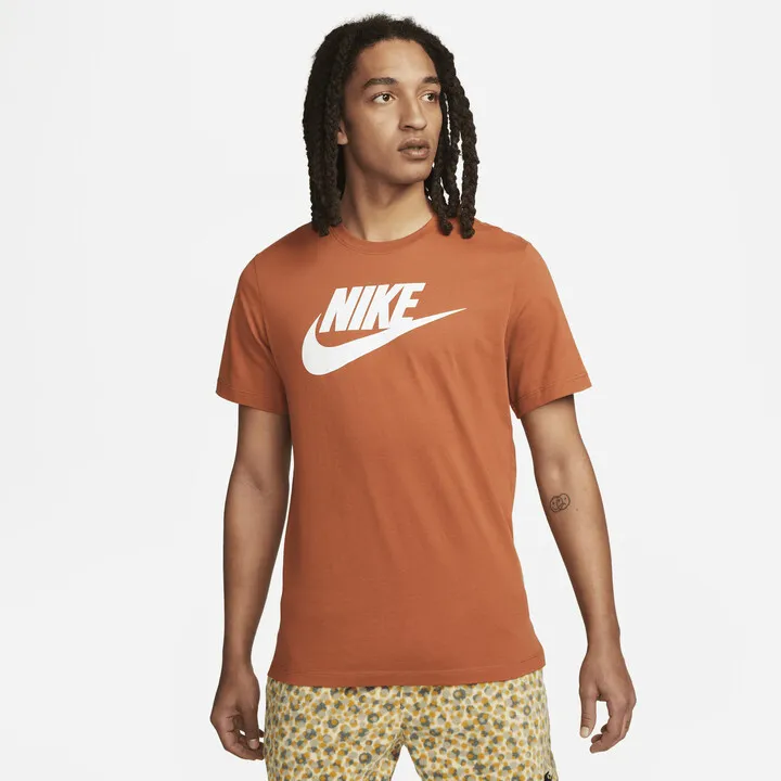 Men's Nike Sportswear T-Shirt in Brown