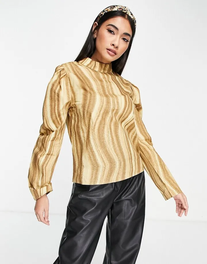 NA-KD puff sleeve printed blouse in beige