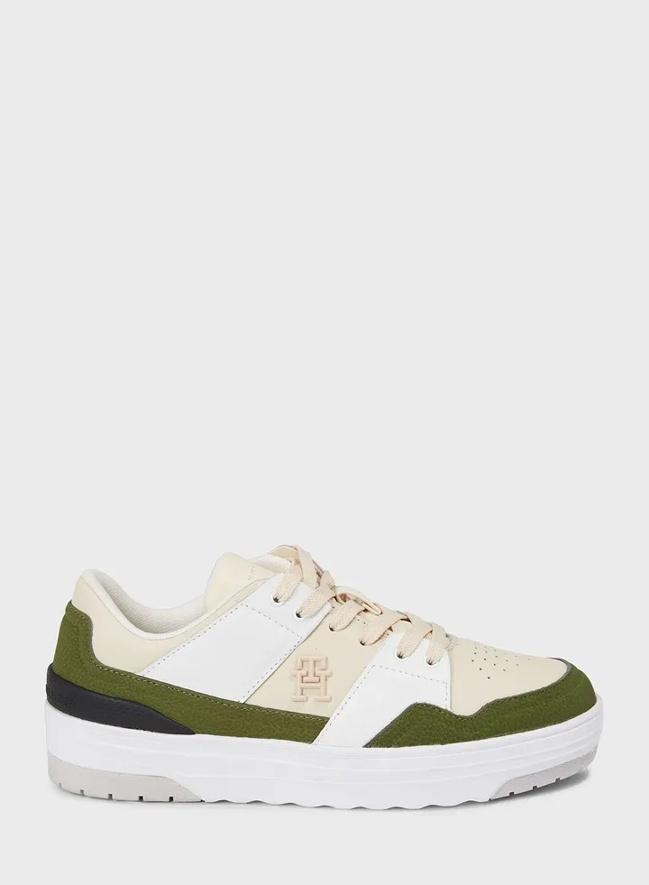 Basket Low Top Sneakers
