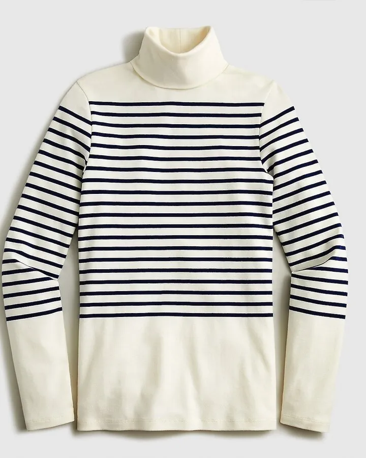 Perfect-fit turtleneck in stripe