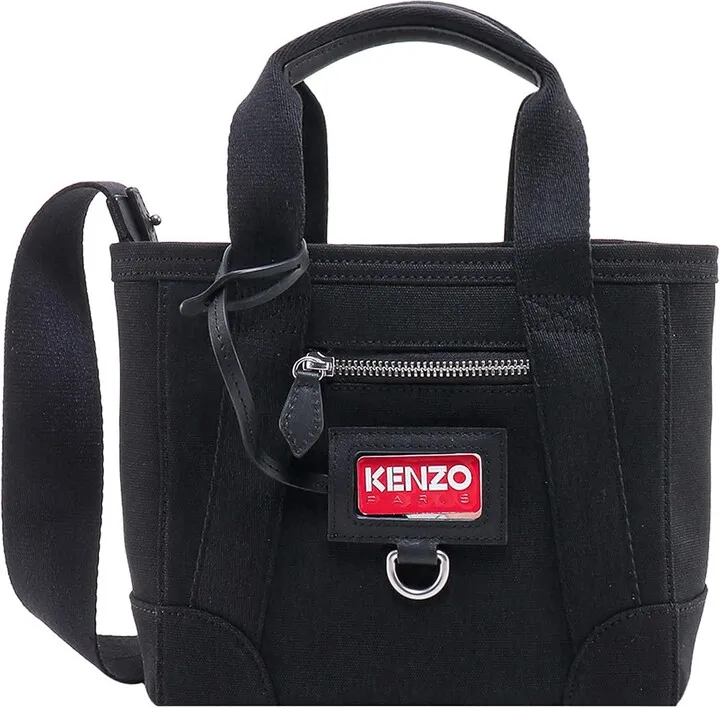 Canvas handbag with frontal logo patch