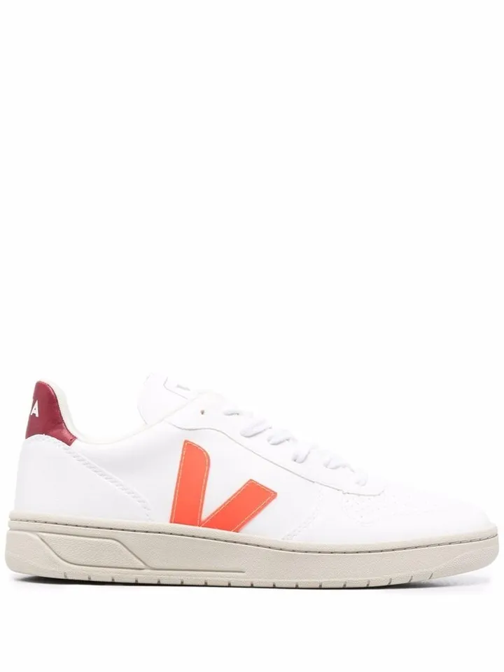 V-10 low-top sneakers