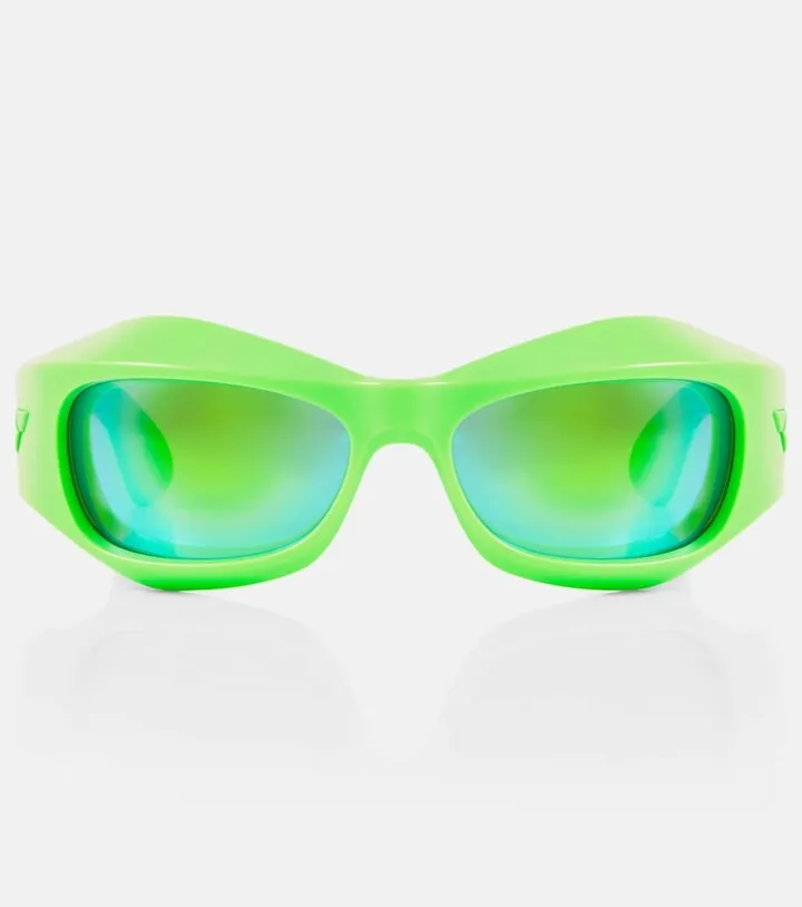 Mirrored oval sunglasses