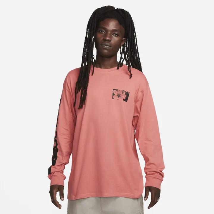 Men's Nike SB Long-Sleeve Skate T-Shirt in Red