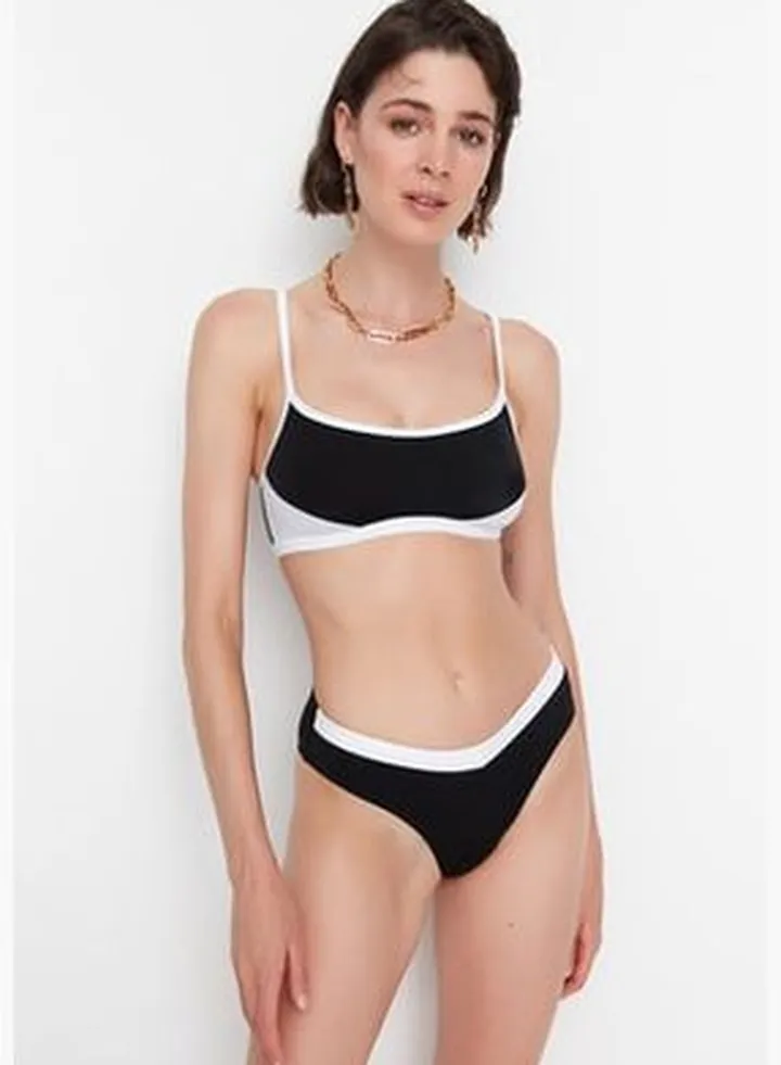 Black and White Bandeau Bikini Top TBESS22BU0270