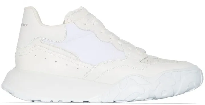 Court low-top sneakers