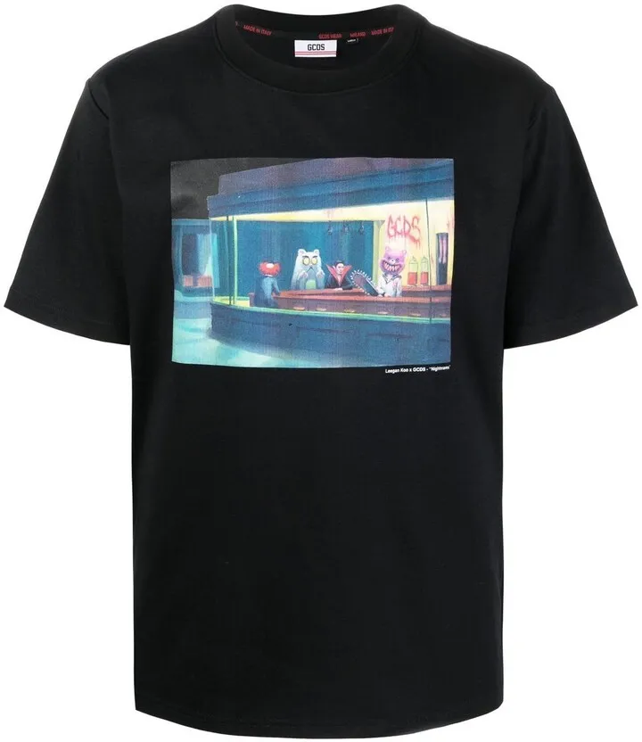 graphic-print short-sleeved T-shirt