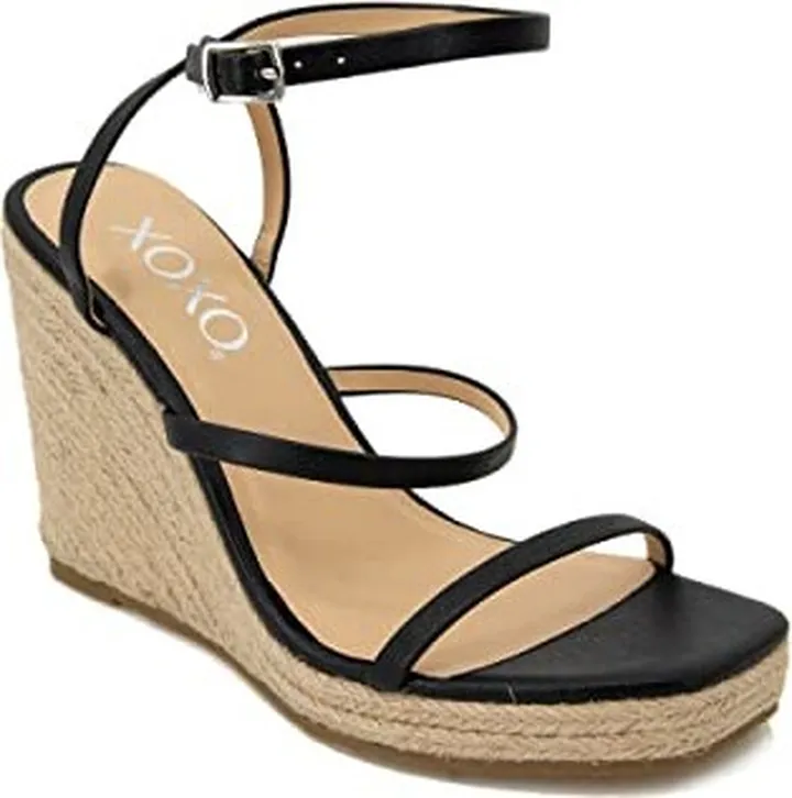 XOXO Women's ULIANA Pump