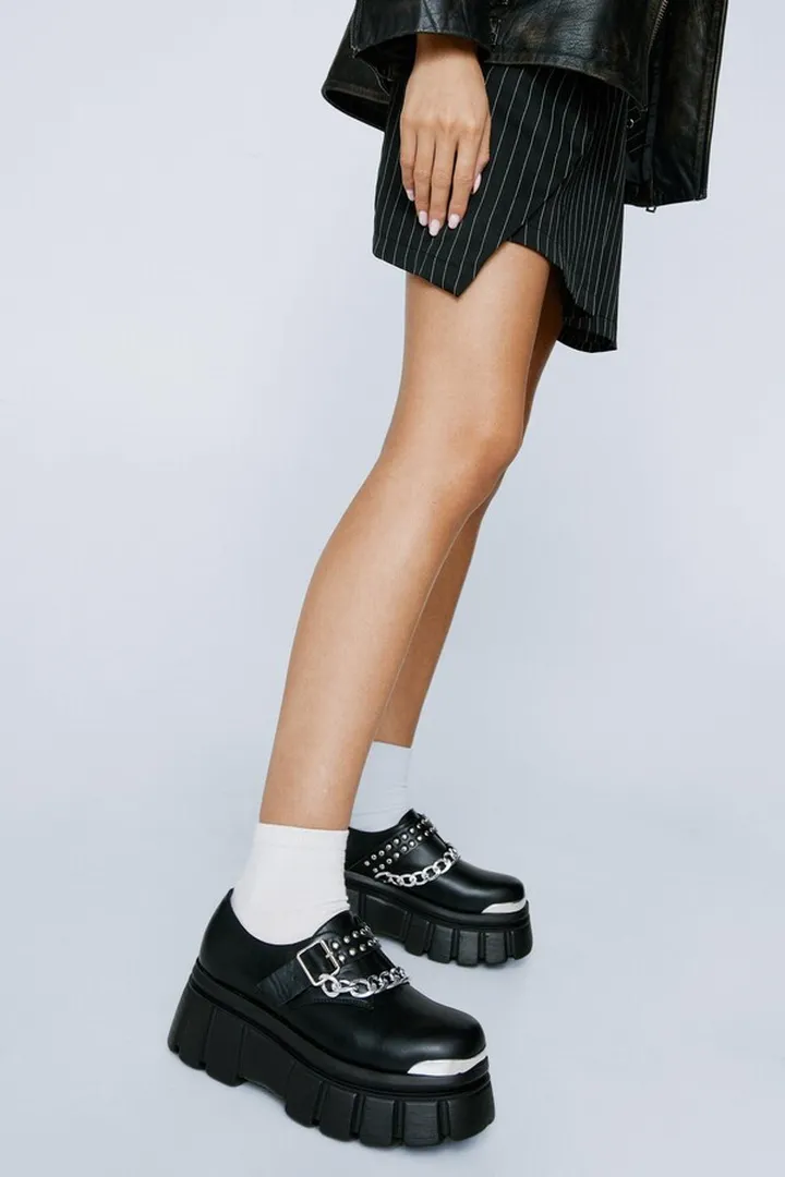 Nasty Gal Womens Faux Leather Platfrom Chain & Stud Brogues