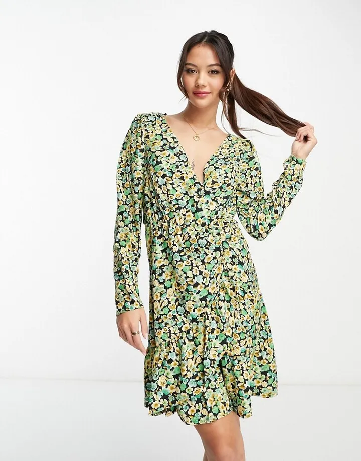 Pieces Giuliana floral long sleeve printed wrap dress