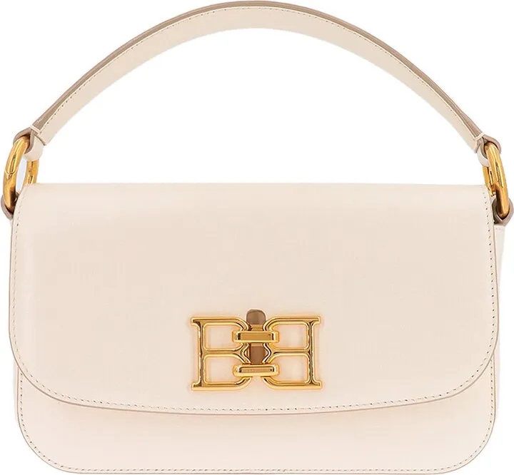 Leather handbga with frontal monogram