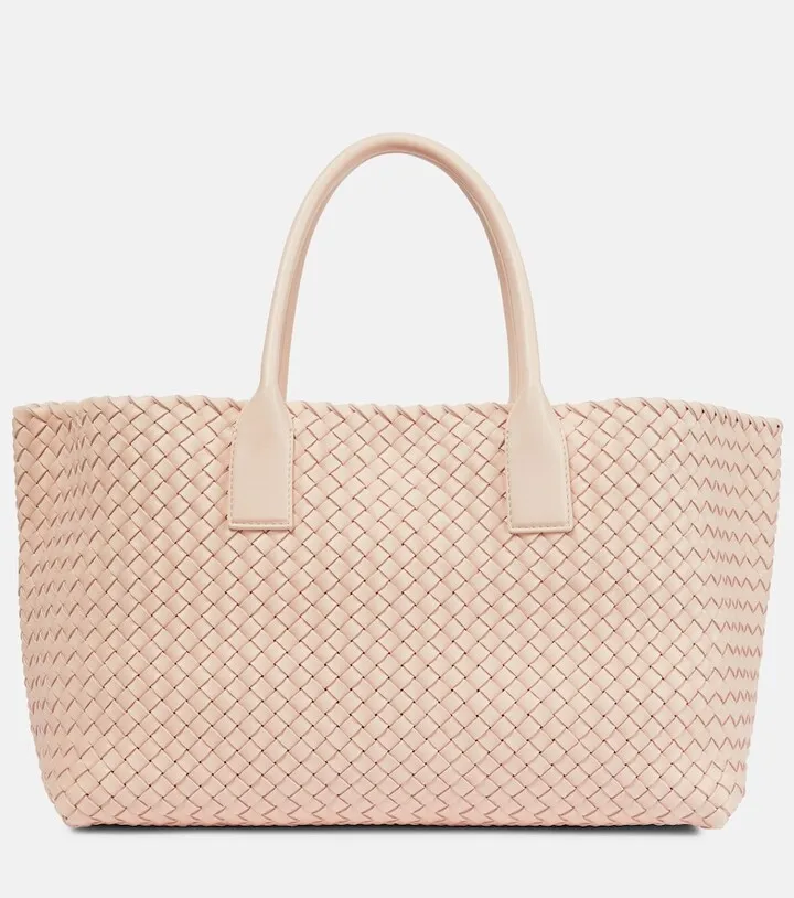 Cabat Medium leather tote