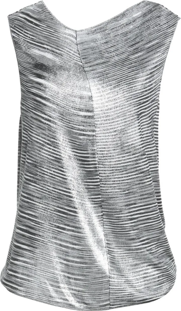 Top Black