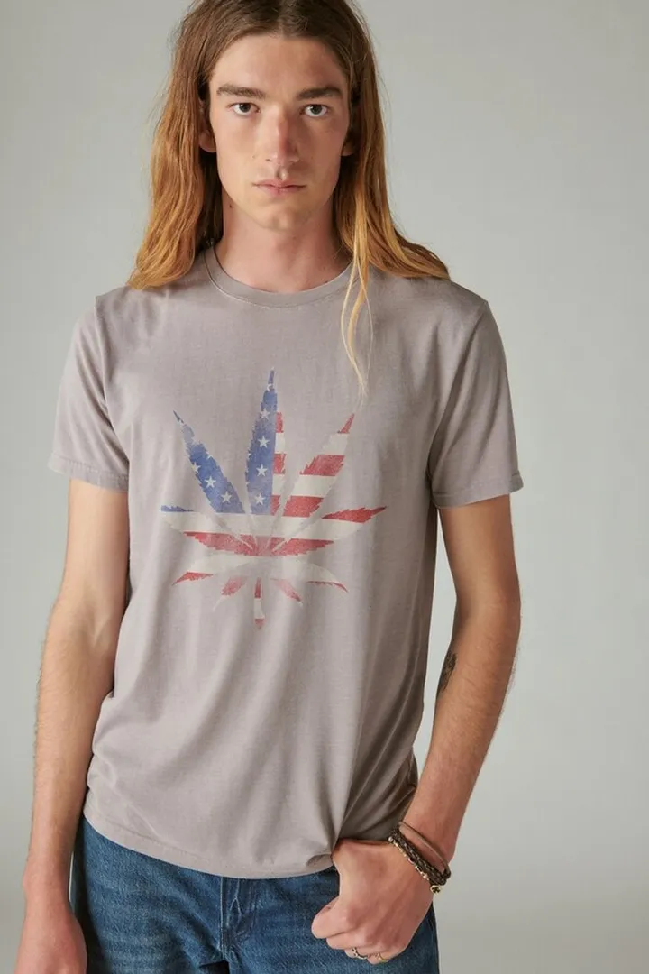 American Weed Leaf Tee