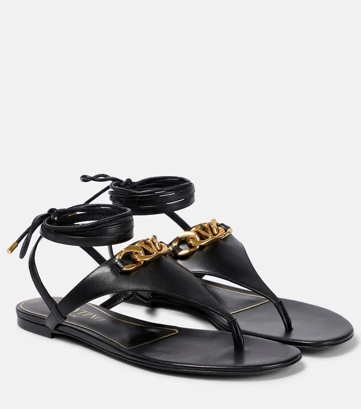 VLogo Chain leather thong sandals