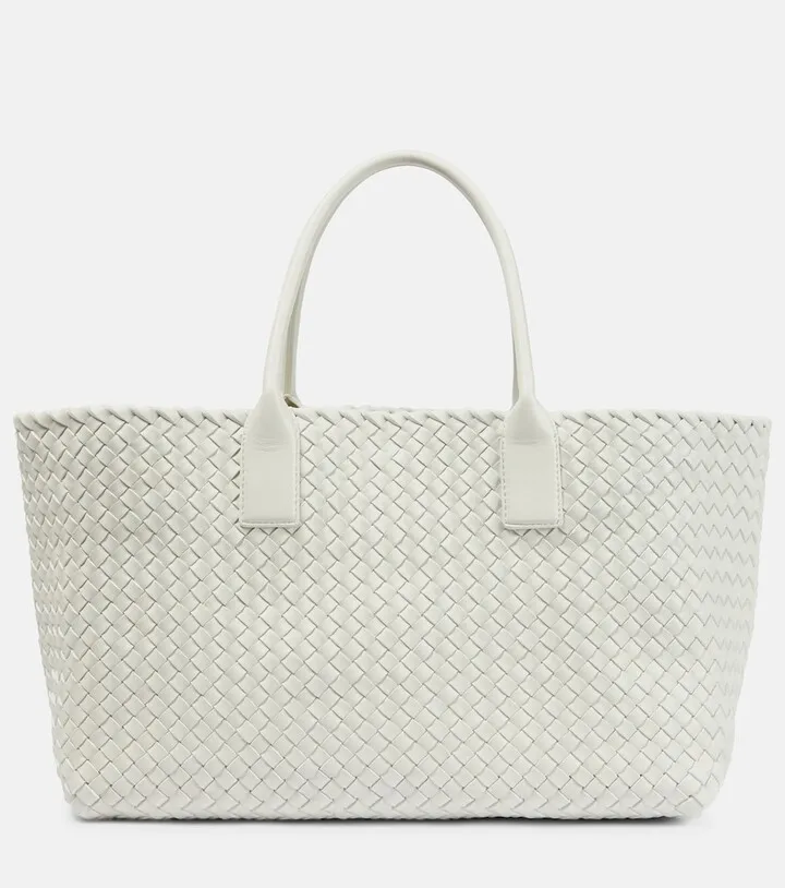Cabat Medium leather tote