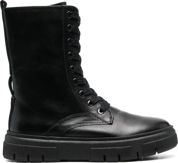 Isotte lace-up fastening boots