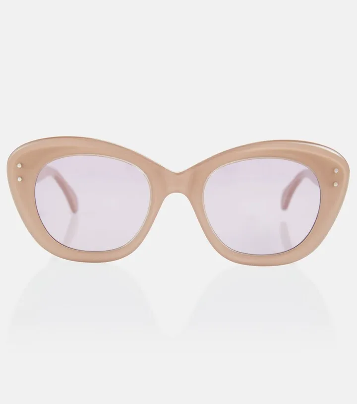 Oversized sunglasses
