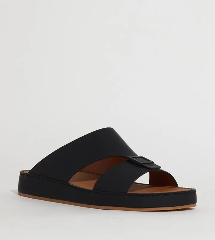 Stitch Detail Arabic Sandals